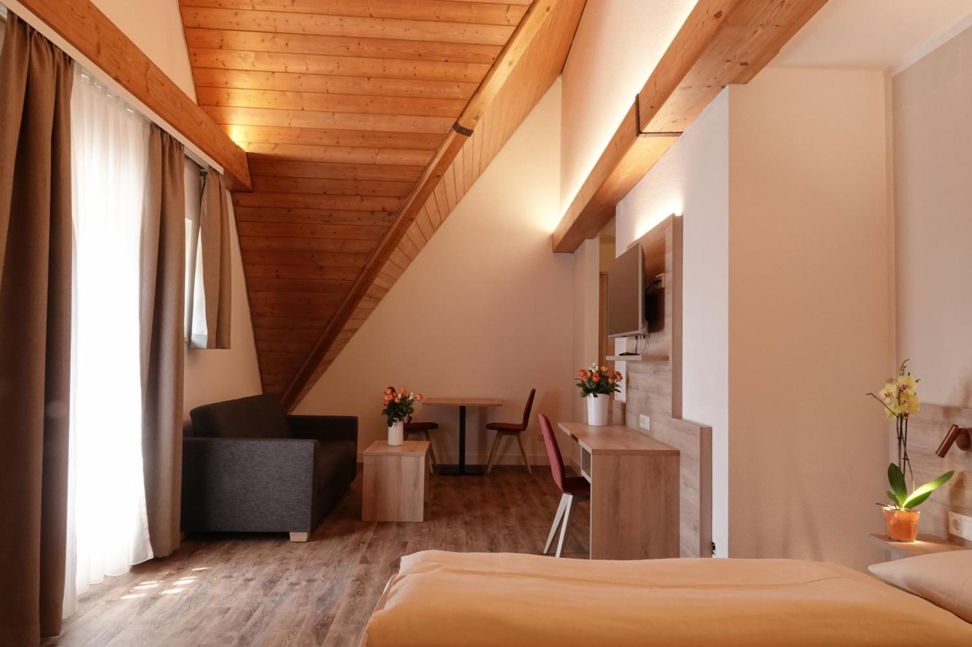 Hotel Alte Brauerei كارلشتات المظهر الخارجي الصورة